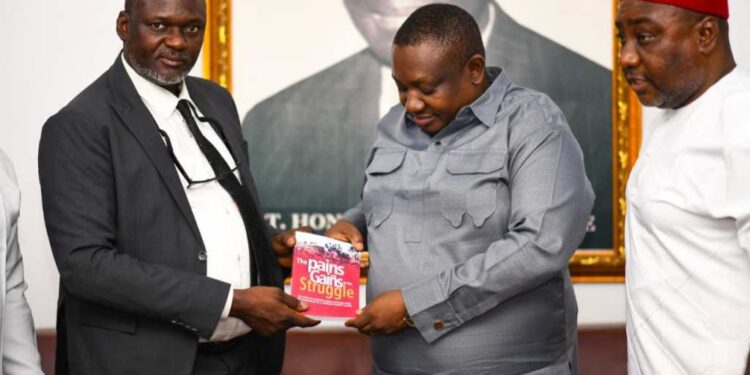 UNIZIK VC Receives Council of Past SUG Presidents