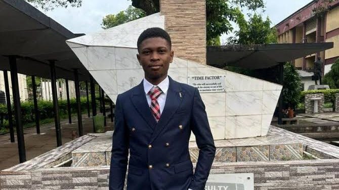 Sunbeth Gifts Chuwuzubelu N10 M for Emerging Best Graduating Student 