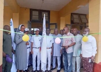 Anambra Philanthropist, Erinne Donates N250m to Alma Mater