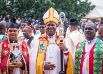 Kenyan Bishop In Onitsha, Attracts Over 15,000 Anglican Worshippers