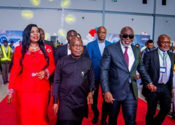 Otti Unveils United Nigeria Airlines’ New Boeing Aircrafts Named After Chinua Achebe, Obi of Onitsha