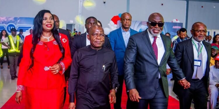 Otti Unveils United Nigeria Airlines’ New Boeing Aircrafts Named After Chinua Achebe, Obi of Onitsha