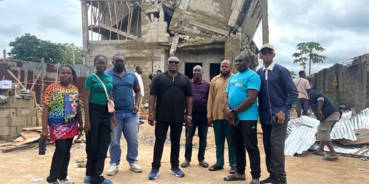 ‎Anambra Goverment Demolishes Collapsed Three-Storey Building In Umuoji, Issues Fresh Warning To Property Developers.