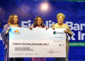 Jubilation as Soludo’s wife, Fidelity Bank empower 1950 women, children, others in Anambra 