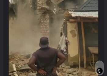 ACTDA Demolishes Cave in 3-Storey Building in Awka to Save Lives