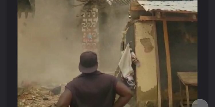 ACTDA Demolishes Cave in 3-Storey Building in Awka to Save Lives