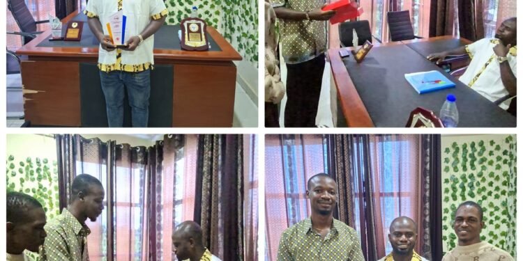 UNIZIK don, Alonta awarded Best Male Lecturer of the Year