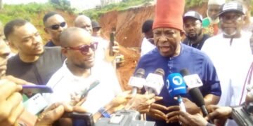 Senator Victor Umeh Urges FG to Declare Idemili North, South Erosion Disaster Zone
