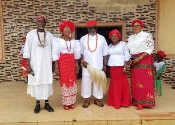 Igwe Mbamalu Blesses Ojoto Akanasato Women Wing