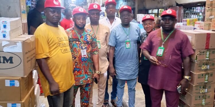 Ogbogwu medicine dealers eulogize Anambra CP over timely intervention, Footing hospital bills after police shootings