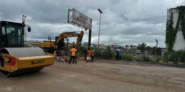 Just In: FG Extends First Niger Bridge Maintenance by One Week
