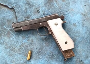 Suspected motorcycle snatchers lose bag of ammunition while fleeing police arrest