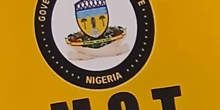 Fractured Anambra State transport unions finally unite, pledge support to the government